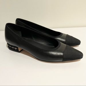 Chanel - Leather and Fabric Pointy Toe Pumps with Chain Detail Size 38